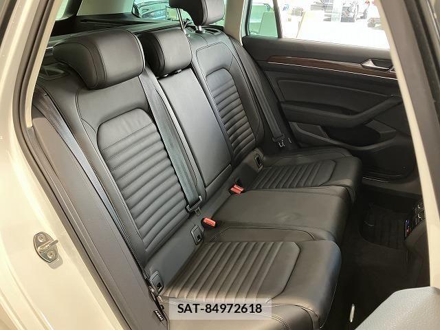 VolksWagen PASSAT VARIANT 2020-11 8247160-7