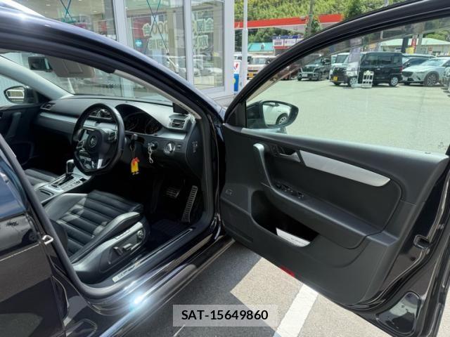 VolksWagen PASSAT VARIANT 2015-03 8247161-12