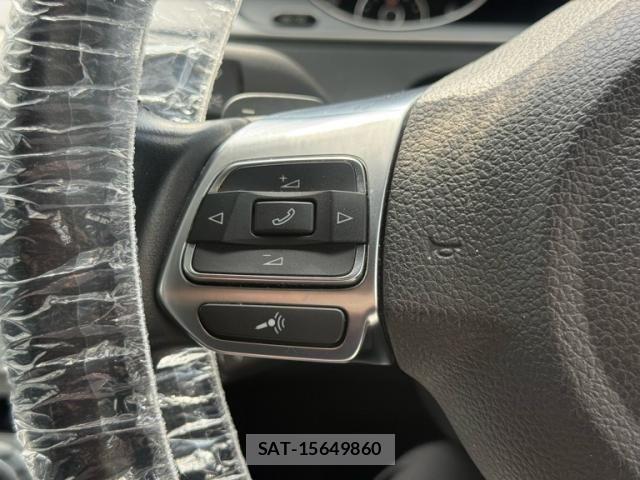 VolksWagen PASSAT VARIANT 2015-03 8247161-18