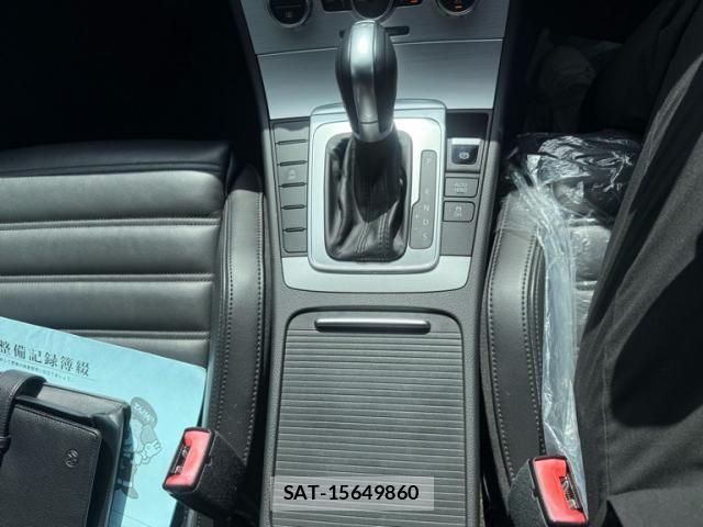 VolksWagen PASSAT VARIANT 2015-03 8247161-22
