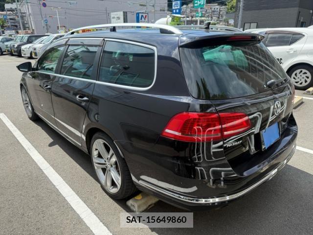 VolksWagen PASSAT VARIANT 2015-03 8247161-4