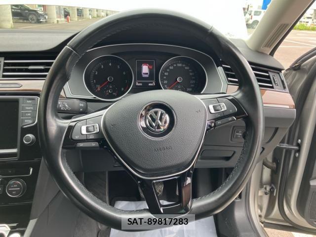 VolksWagen PASSAT VARIANT 2015-08 8318091-21