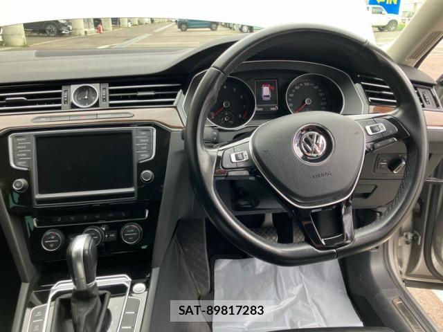 VolksWagen PASSAT VARIANT 2015-08 8318091-22