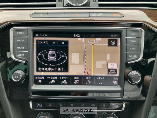 VolksWagen PASSAT VARIANT 2015-08 8318091-27