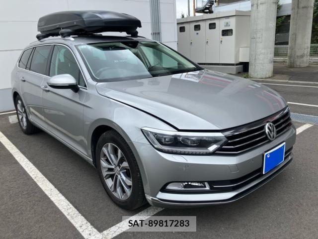 VolksWagen PASSAT VARIANT 2015-08 8318091-3