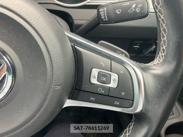 VolksWagen PASSAT VARIANT 2016-03 8318090-16