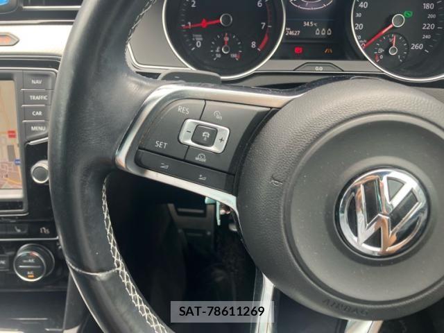 VolksWagen PASSAT VARIANT 2016-03 8318090-17