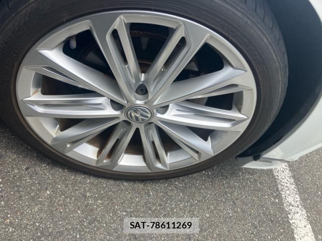 VolksWagen PASSAT VARIANT 2016-03 8318090-7