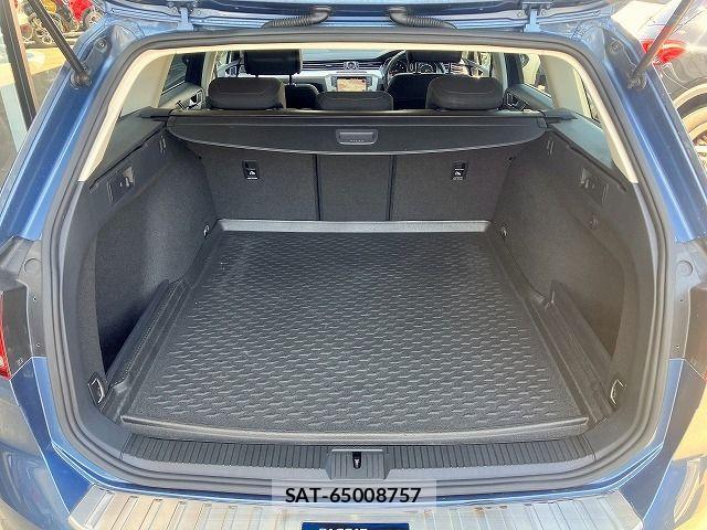 VolksWagen PASSAT VARIANT 2015-12 8318092-13