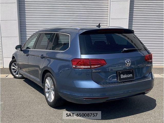 VolksWagen PASSAT VARIANT 2015-12 8318092-16