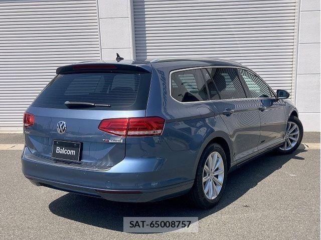 VolksWagen PASSAT VARIANT 2015-12 8318092-1