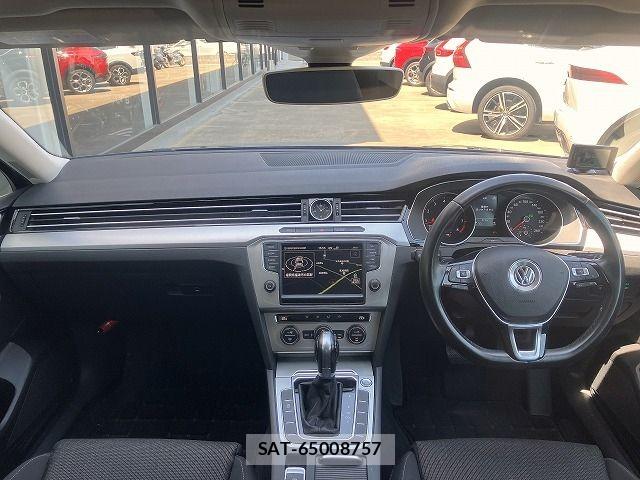 VolksWagen PASSAT VARIANT 2015-12 8318092-2