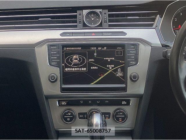 VolksWagen PASSAT VARIANT 2015-12 8318092-3