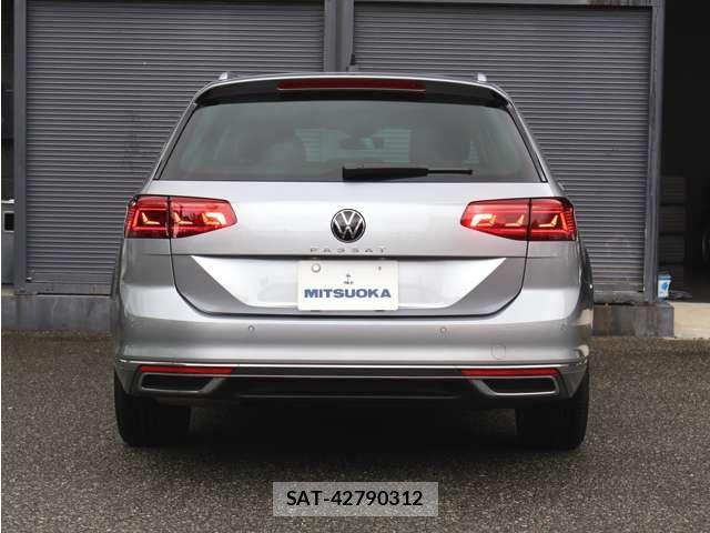 VolksWagen PASSAT VARIANT 2024-06 8355894-7