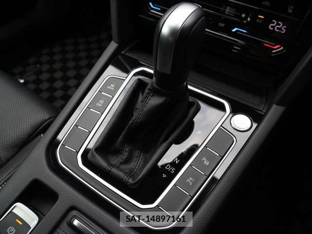 VolksWagen PASSAT VARIANT 2024-09 8355893-15