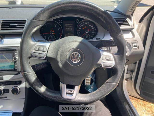 VolksWagen PASSAT VARIANT 2014-09 8369747-13