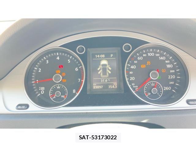 VolksWagen PASSAT VARIANT 2014-09 8369747-17