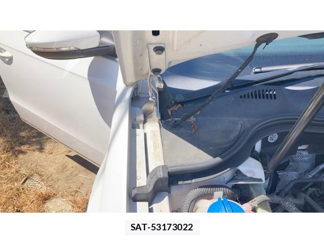 VolksWagen PASSAT VARIANT 2014-09 8369747-20