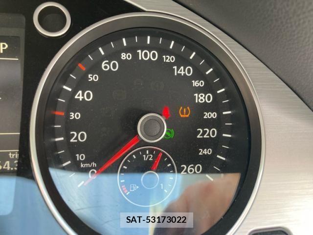 VolksWagen PASSAT VARIANT 2014-09 8369747-23