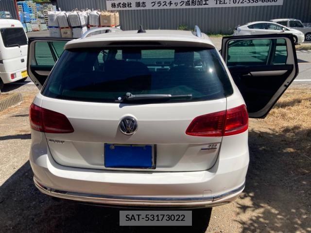 VolksWagen PASSAT VARIANT 2014-09 8369747-8