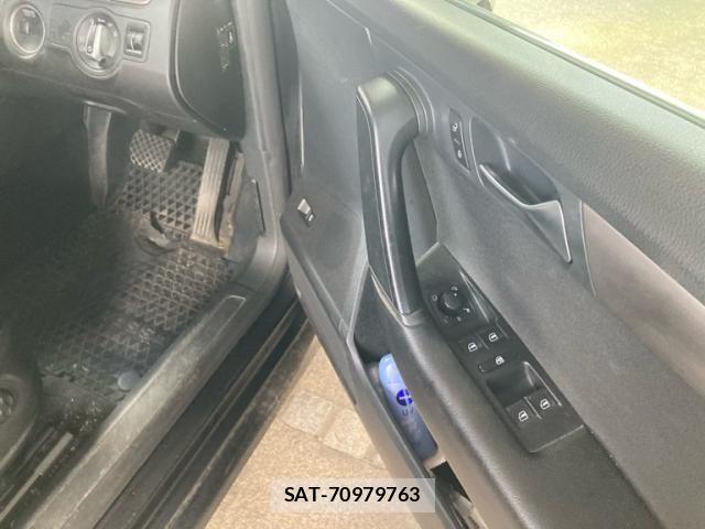 VolksWagen PASSAT VARIANT 2012-03 8369749-12