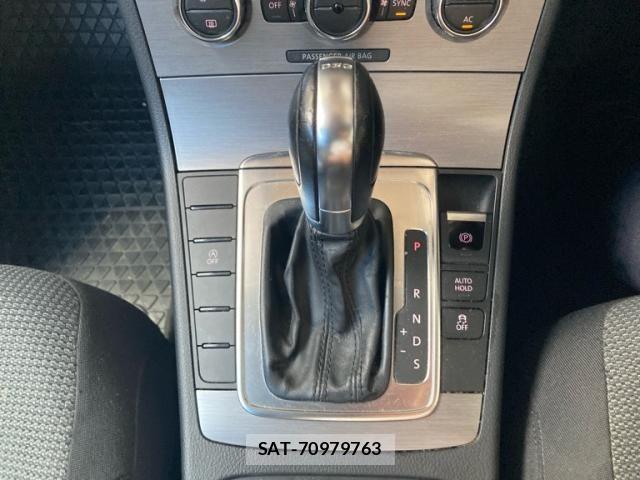 VolksWagen PASSAT VARIANT 2012-03 8369749-22
