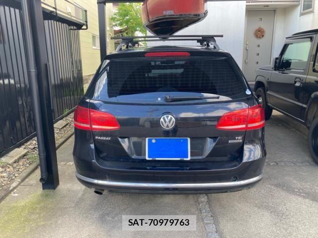 VolksWagen PASSAT VARIANT 2012-03 8369749-3