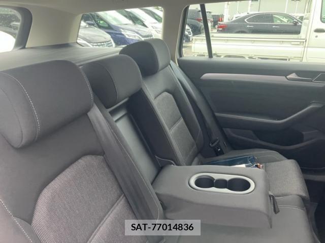 VolksWagen PASSAT VARIANT 2016-05 8369746-13