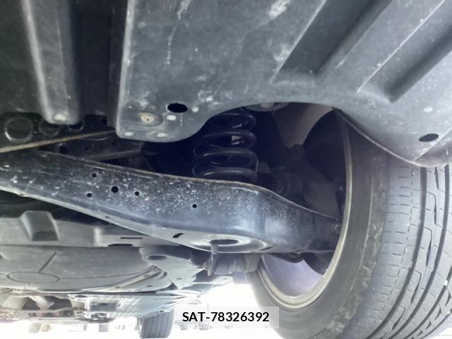 VolksWagen PASSAT VARIANT 2012-01 8415861-9