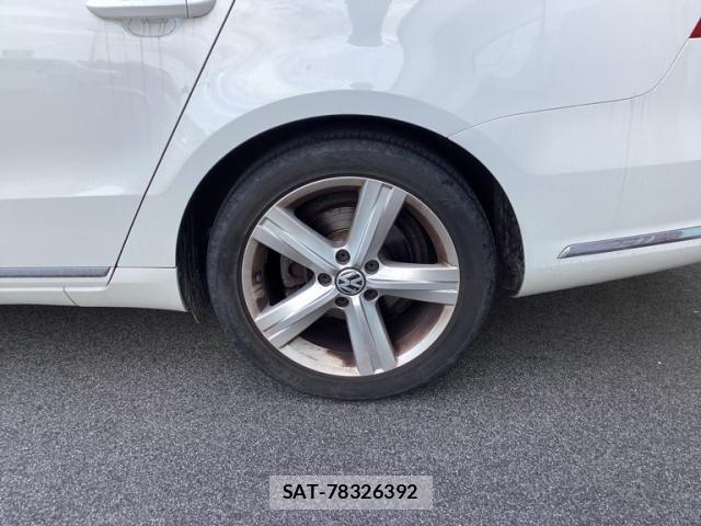 VolksWagen PASSAT VARIANT 2012-01 8415861-11
