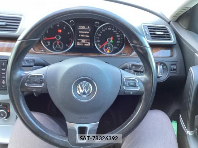 VolksWagen PASSAT VARIANT 2012-01 8415861-16