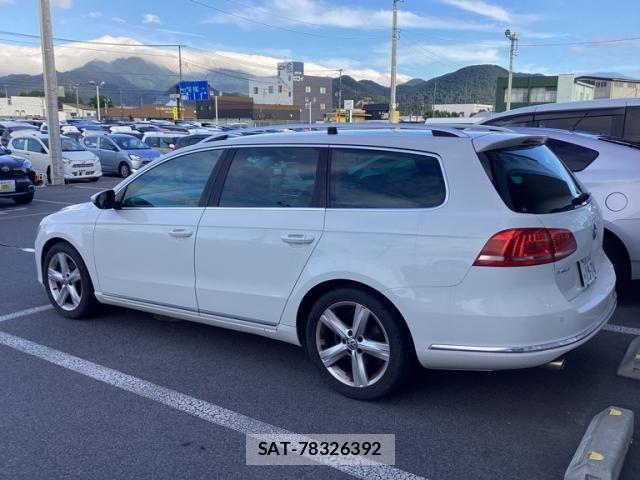 VolksWagen PASSAT VARIANT 2012-01 8415861-6