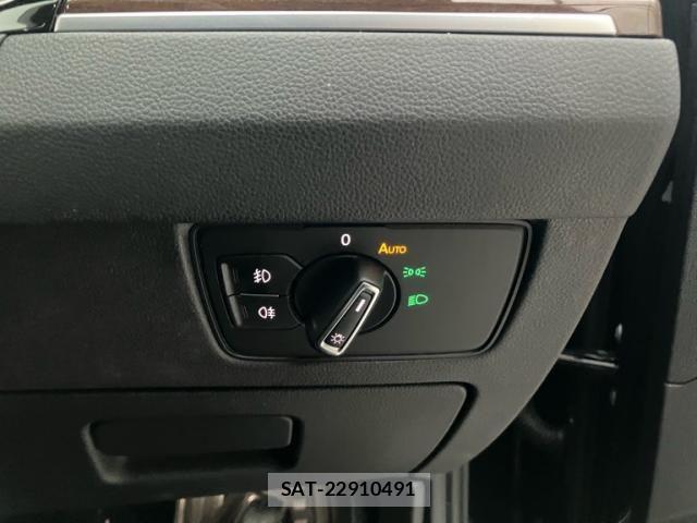 VolksWagen PASSAT VARIANT 2017-10 8439109-12