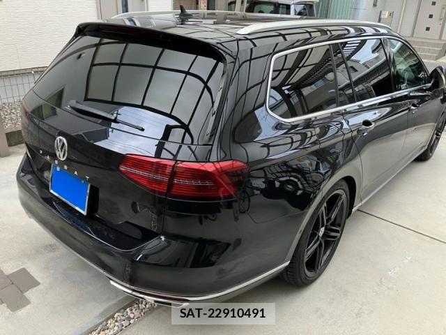 VolksWagen PASSAT VARIANT 2017-10 8439109-3