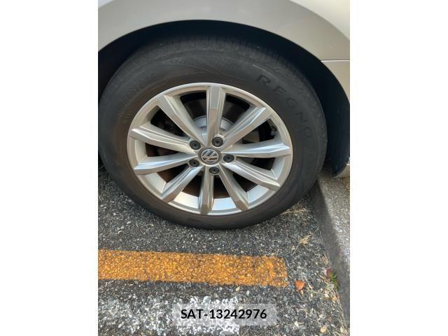 VolksWagen PASSAT VARIANT 2016-05 8458772-9