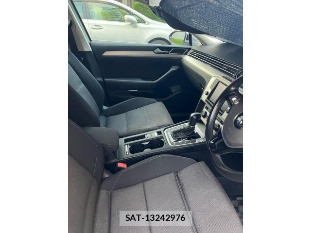 VolksWagen PASSAT VARIANT 2016-05 8458772-12