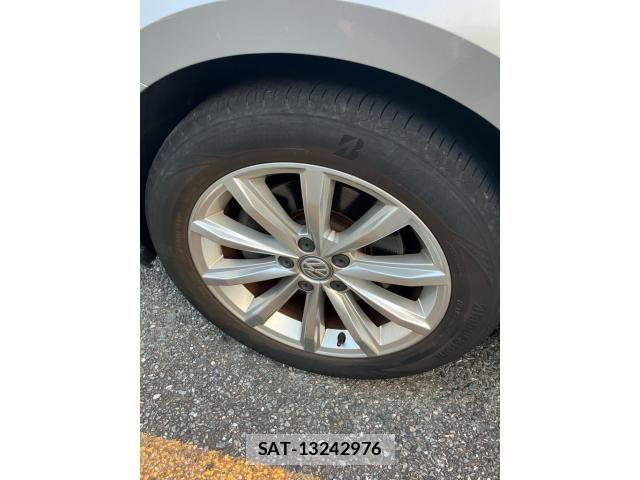 VolksWagen PASSAT VARIANT 2016-05 8458772-8