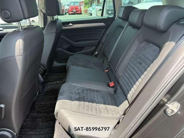 VolksWagen PASSAT VARIANT 2017-09 8564098-11