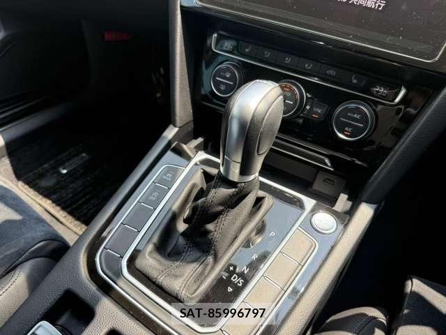VolksWagen PASSAT VARIANT 2017-09 8564098-19