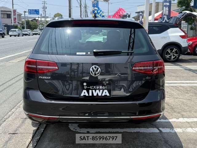 VolksWagen PASSAT VARIANT 2017-09 8564098-3