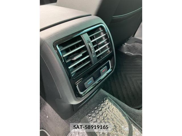VolksWagen PASSAT VARIANT 2018-02 8564102-10