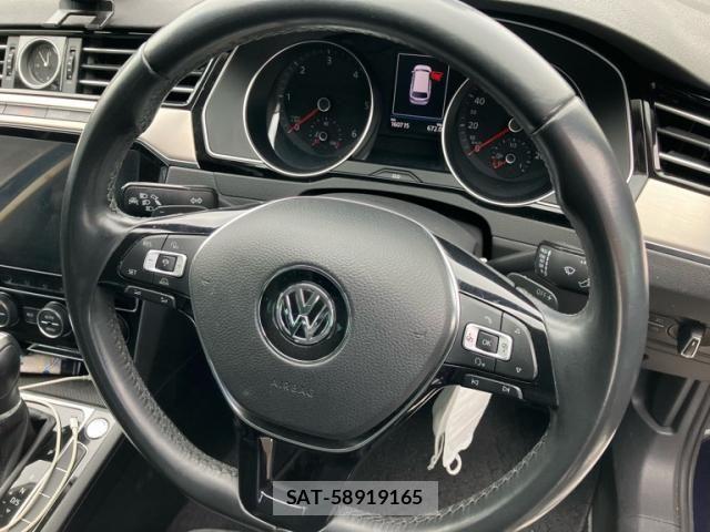 VolksWagen PASSAT VARIANT 2018-02 8564102-15