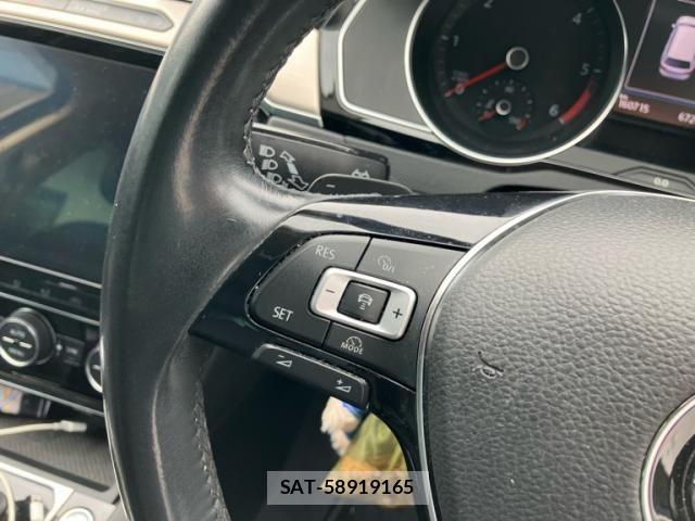 VolksWagen PASSAT VARIANT 2018-02 8564102-17
