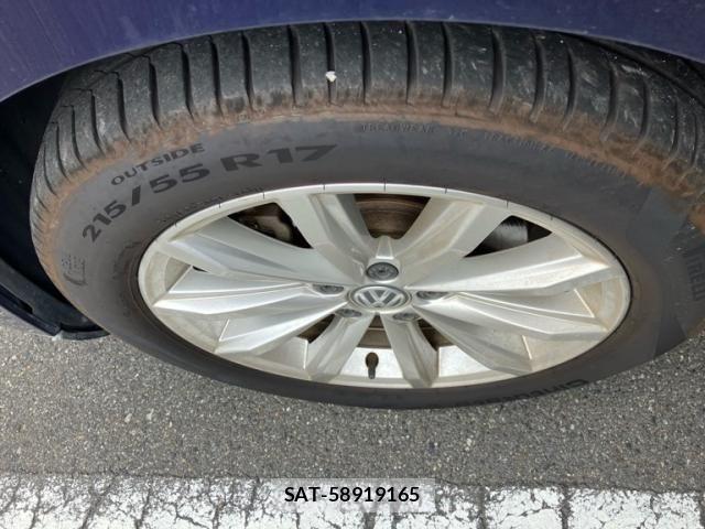 VolksWagen PASSAT VARIANT 2018-02 8564102-8