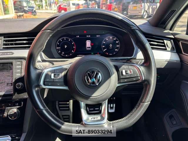 VolksWagen PASSAT VARIANT 2017-03 8564101-16