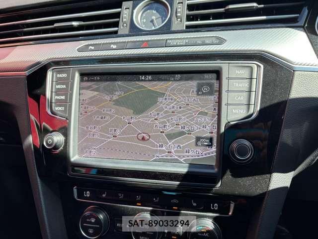 VolksWagen PASSAT VARIANT 2017-03 8564101-19