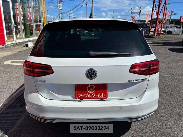 VolksWagen PASSAT VARIANT 2017-03 8564101-7