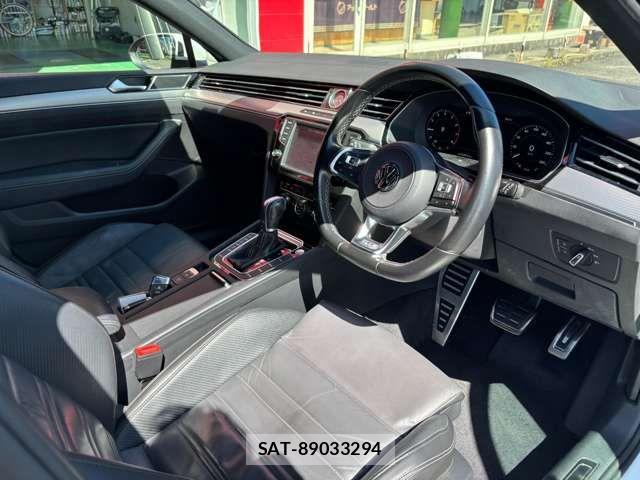 VolksWagen PASSAT VARIANT 2017-03 8564101-8