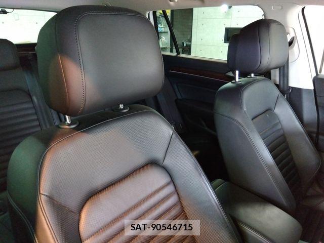 VolksWagen PASSAT VARIANT 2019-08 8662415-9