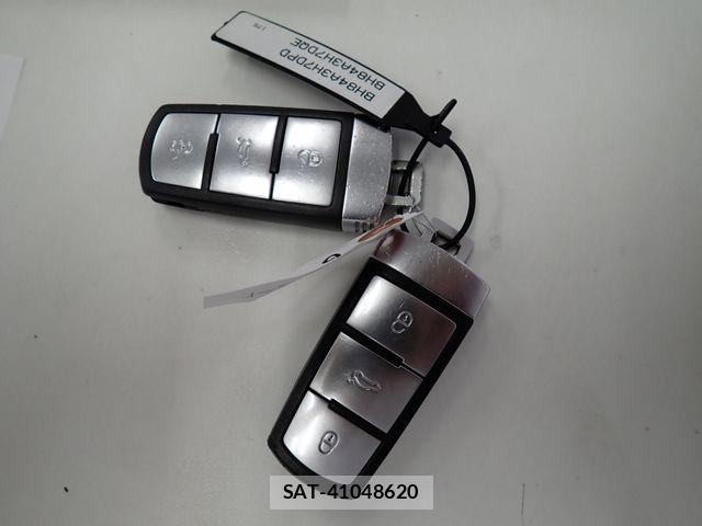 VolksWagen PASSAT VARIANT 2013-12 8746865-23